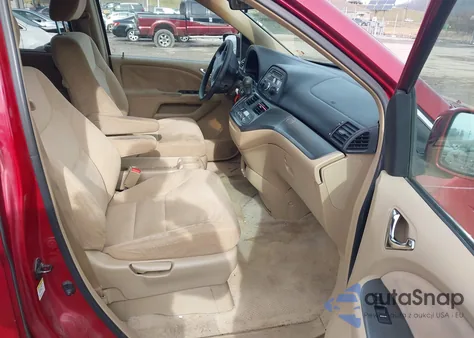 2005 Honda Odyssey Ex z USA, uszkodzony, nr VIN 5FNRL38425B401176